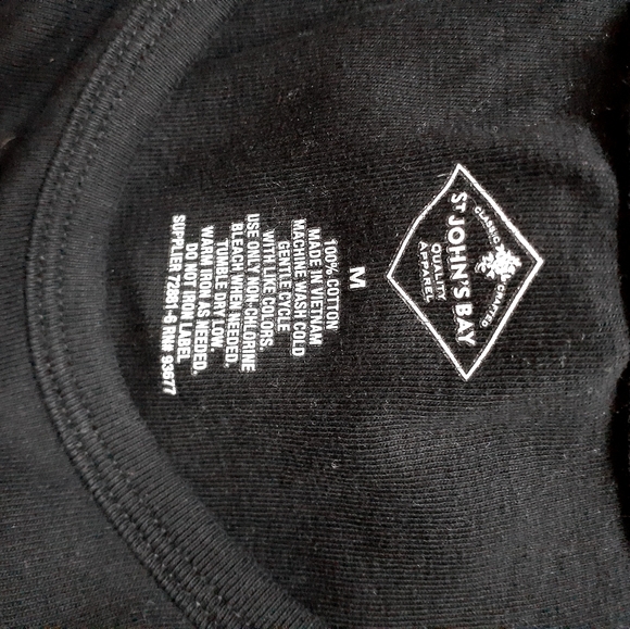 Misses' Crew Neck Tops - Picture 3 of 3